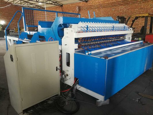 Midium Sized 8mm 1.5T Automatic Wire Mesh Welding Machine